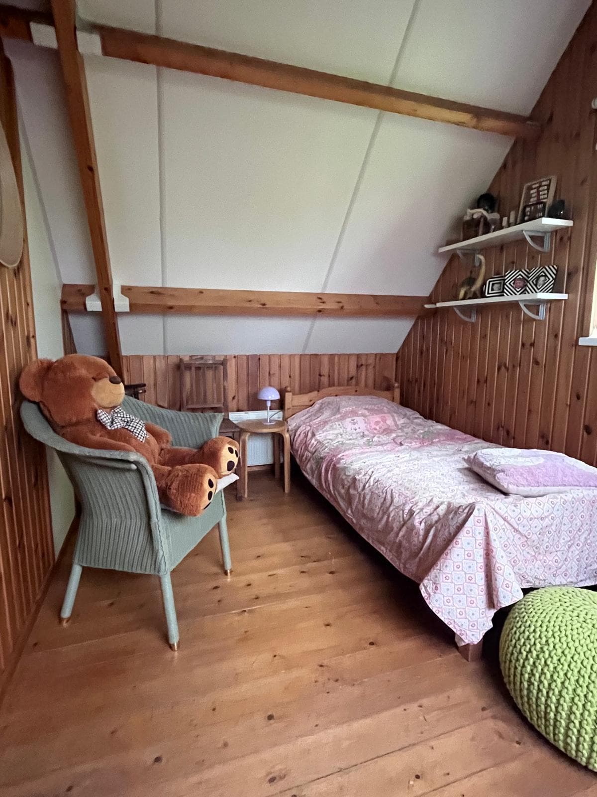 Bedroom with a double bed