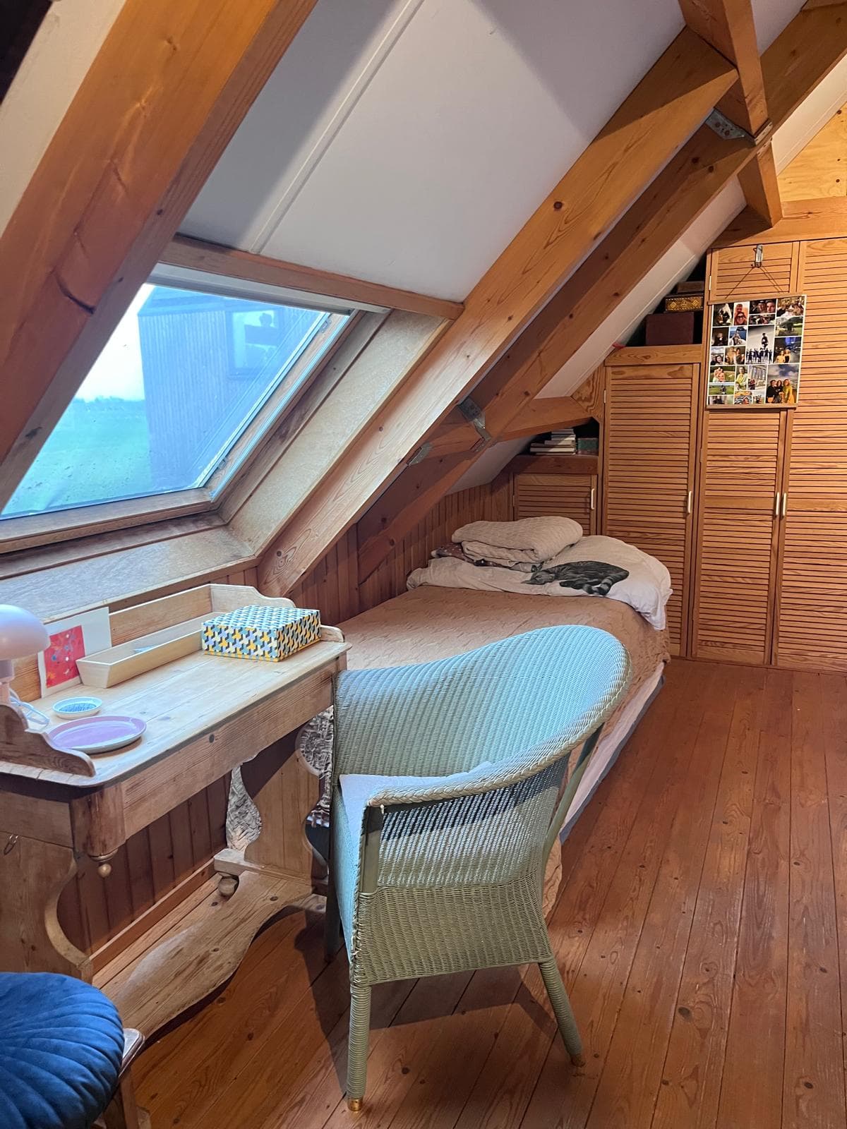 Bedroom detail