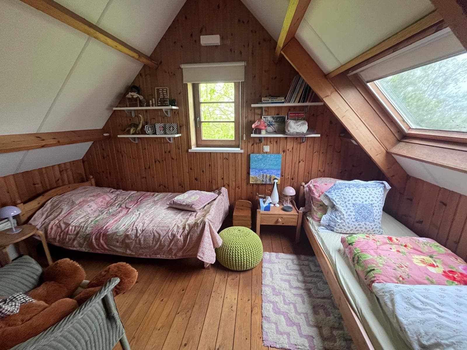 Bedroom with linen bedding